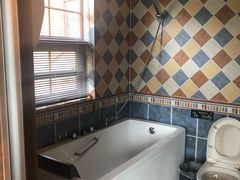 -梁子湖东篱老屋生态庄园