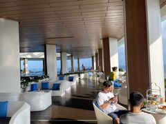 靠窗位-海棠湾仁恒皇冠度假酒店-270°海景餐厅