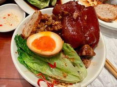 猪脚饭-村西头猪脚饭店