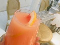西柚水果茶-共舞时光猫咖·狗咖(新街口店)