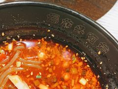 -爆炸头阿姨小四川正宗川味小吃(无任何分店)