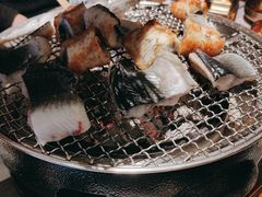 -草家酱蟹炭火烤肉店(珲春南路一店)