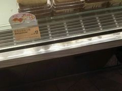 香滑全蛋瑞士卷-圣安娜饼屋(信和广场店)