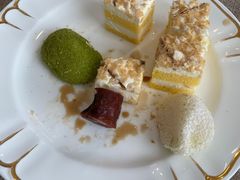 -东方豪景花园酒店·怡景旋转餐厅