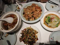 -江城小馆陕南妈妈菜·全球旅行餐厅(钟楼店)