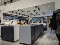 -宏宇眼镜蔡司依视路折扣店(兆佳眼镜城店)