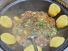 -东北农家院·铁锅炖(莘庄店)