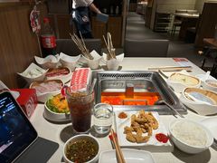 -海底捞火锅鲜切牛肉主题店(长寿路店)