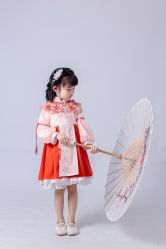 -小熊维尼高端儿童摄影(南山信和店)