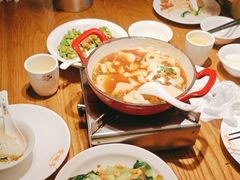 -爱碗亭·鲜炒湖南菜(壹城中心店)