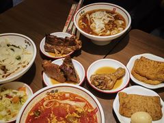 -顺溜·手工刀削面·黑金店(铜锣湾店)