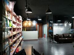 -佳百利宠物(荣乐中路115弄小区店)