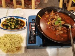 -霄汉牛三鲜湖北砂锅菜(万松园2店)