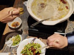 -老街烧烤大排档·地道湖北菜·龙虾馆(汉口火车站店)