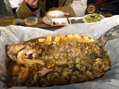 -川渝窈妹纸包鱼·齐齐哈尔烤肉