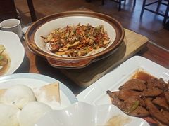 -那家老院子东北菜·饺子·小鸡炖蘑菇(艳华街店)