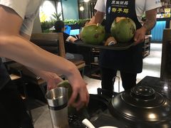 -东椰·海南椰子鸡火锅(朝阳门店)