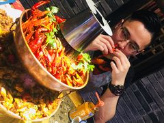 -沪小二炭火蛙锅(淮海中路美食不夜城店)