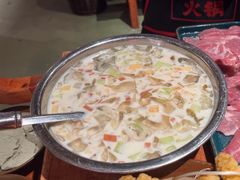 -周小明火锅(黑金冠社区店)