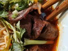 牛肉面-车沾巷·重庆老味豌杂面