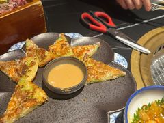 -山川小町·极番烧肉(新地假日广场店)