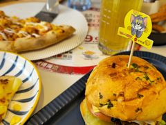 -必胜客(WOW黄骅华贸店)