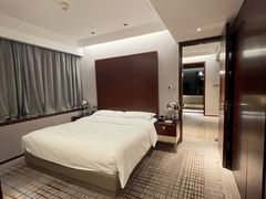 -上海龙之梦万丽酒店