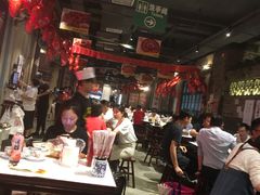 大堂-丹虾|文和友小龙虾·烙锅(陕西路旗舰店)