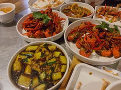 -龙巢盱眙龙虾·牛蛙·烧烤宵夜(八卦岭店)