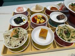 -阿瓦山寨·湘菜现炒·剁椒鱼头王(咸阳总店)