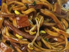 -珠宝街老左杂酱面馆