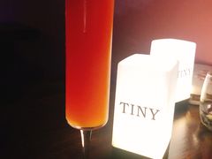 -TINY BAR