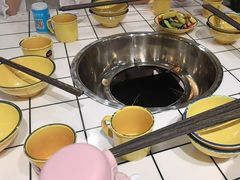-晓彭肥肠鸡·泡椒鸡火锅(水木天地店)