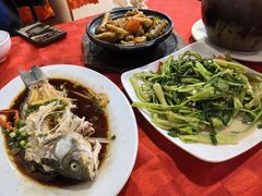 -先鲜鲫鱼粥