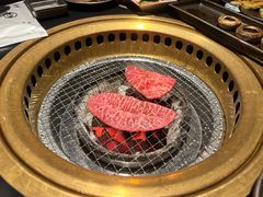 -山川小町·极番烧肉(新地假日广场店)