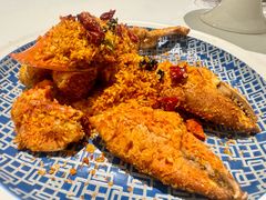 避风塘海蟹-醉辉皇上海之巅(上海中心大厦店)
