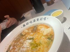 -江渔儿酸菜鱼(映月湖环宇城店)