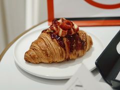 -HOT CRUSH趁热集合·现烤面包(环球港店)