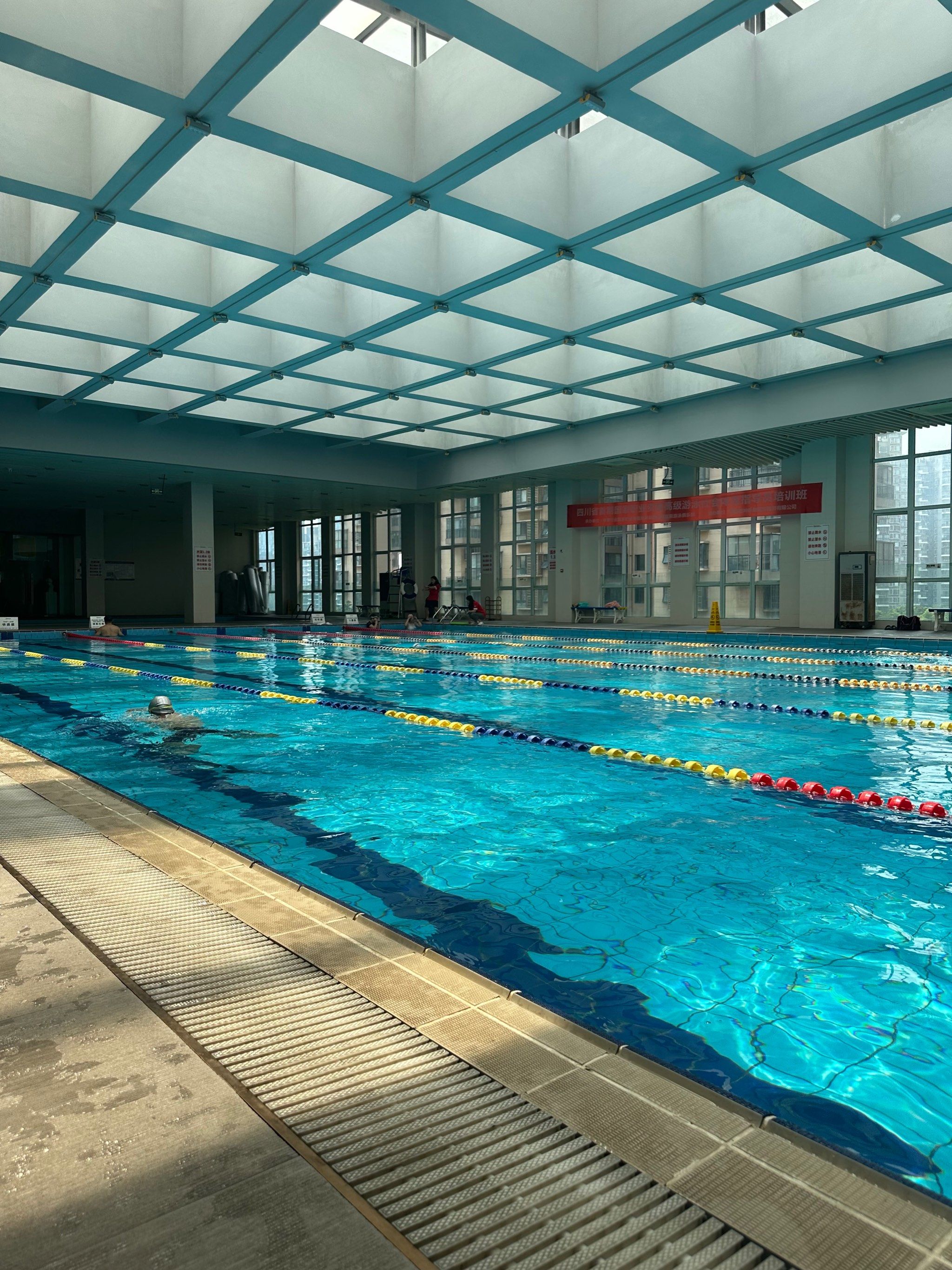 温江这家游泳馆真的太