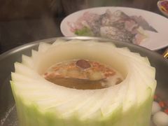 -得意咚瓜·顺德鱼生·冬瓜火锅(深圳首店)