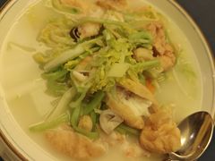 浓汤丝瓜浸鱼腐-海湾壹品·粤菜·早茶·烤鸭(拱北店)