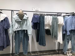 -URBAN REVIVO(上海中庚漫游城店)