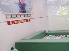 -龙格亲子游泳·水育早教运动中心(绿宝中心)