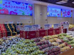 -雨露空间(嘉善万联城店)