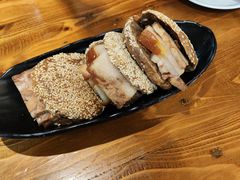 -老天桥酱肉烧饼夹肘子(天桥店)