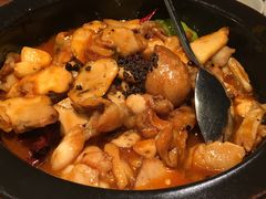 -云海肴·汽锅鸡·云南菜(天山百盛优客店)