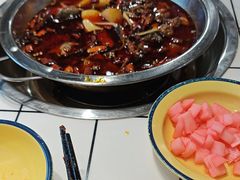 -晓彭肥肠鸡·泡椒鸡火锅(水木天地店)