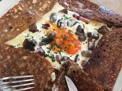 鸡蛋蘑菇熏肉荞麦可丽饼-RAC BAR(安福路店)