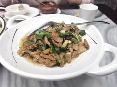 宣威小炒肉-蔼若春.传承三十年云南菜(金碧公园店)
