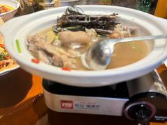 -头上红煨盐鸡·非遗院子餐厅